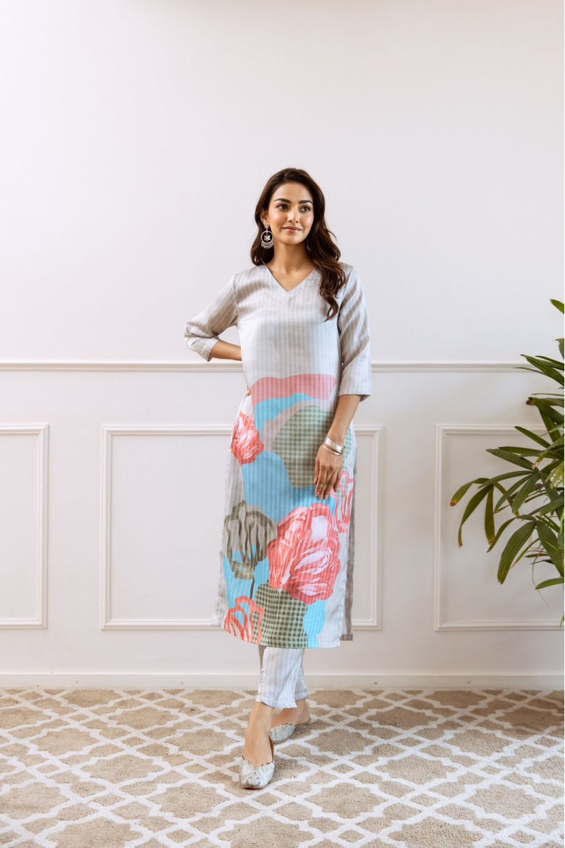 D.No-W275 Casual Wear Muslin Straight Cut Combo Size Set Kurtis Designs