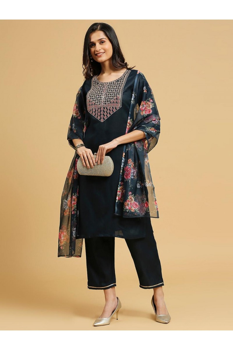 D.No-W3108 Straight Cut Cotton With Embroidery Work Combo Set Kurtis