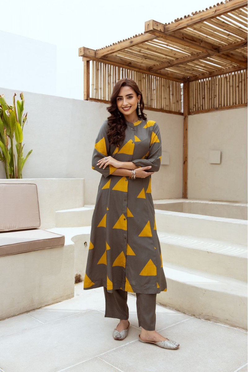 G-1106 Straight Cut Rayon Kurti Bottom With Dupatta Combo Size Set