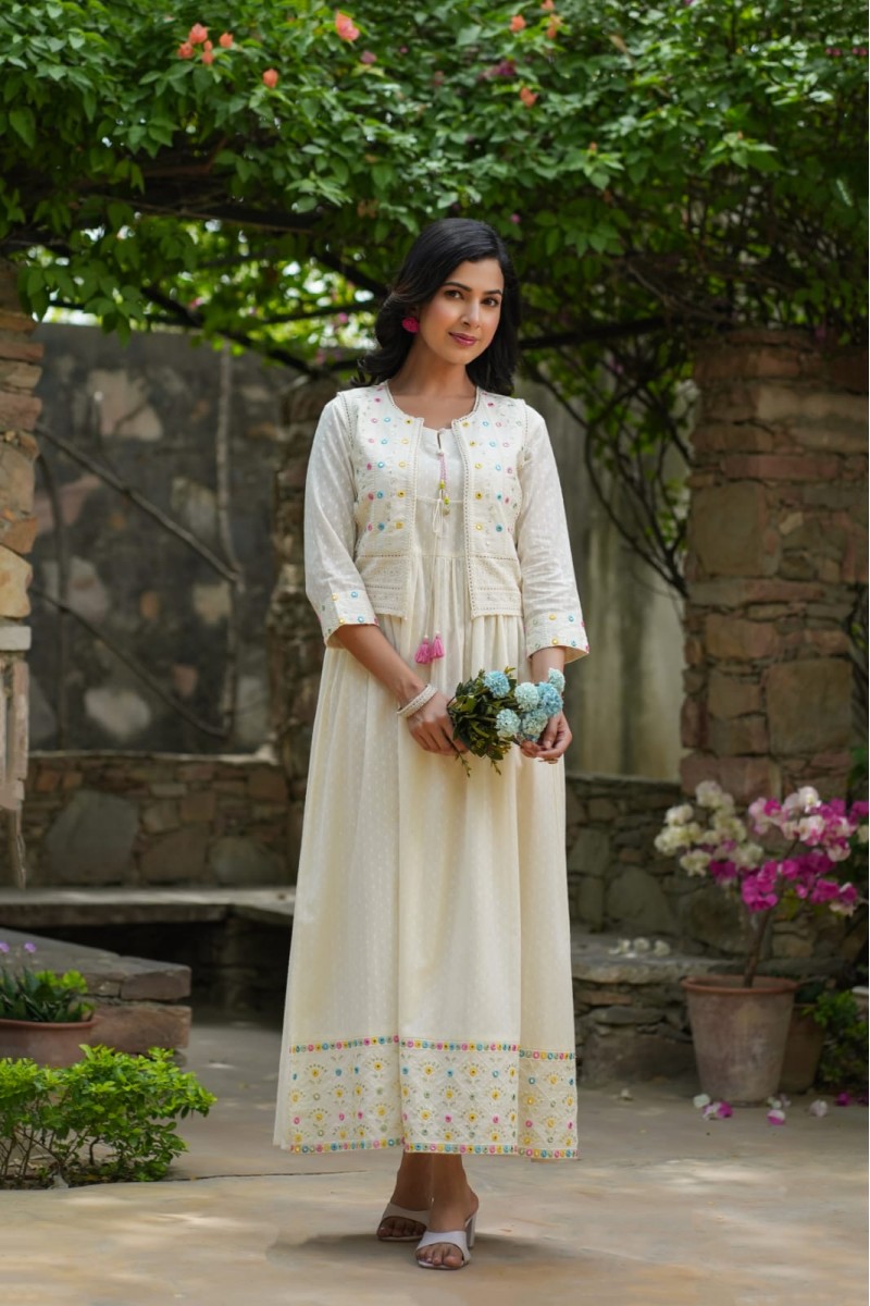 MD-2102 Wholesale Casual Wear Readymade Kurtis Designs Combo Size Set