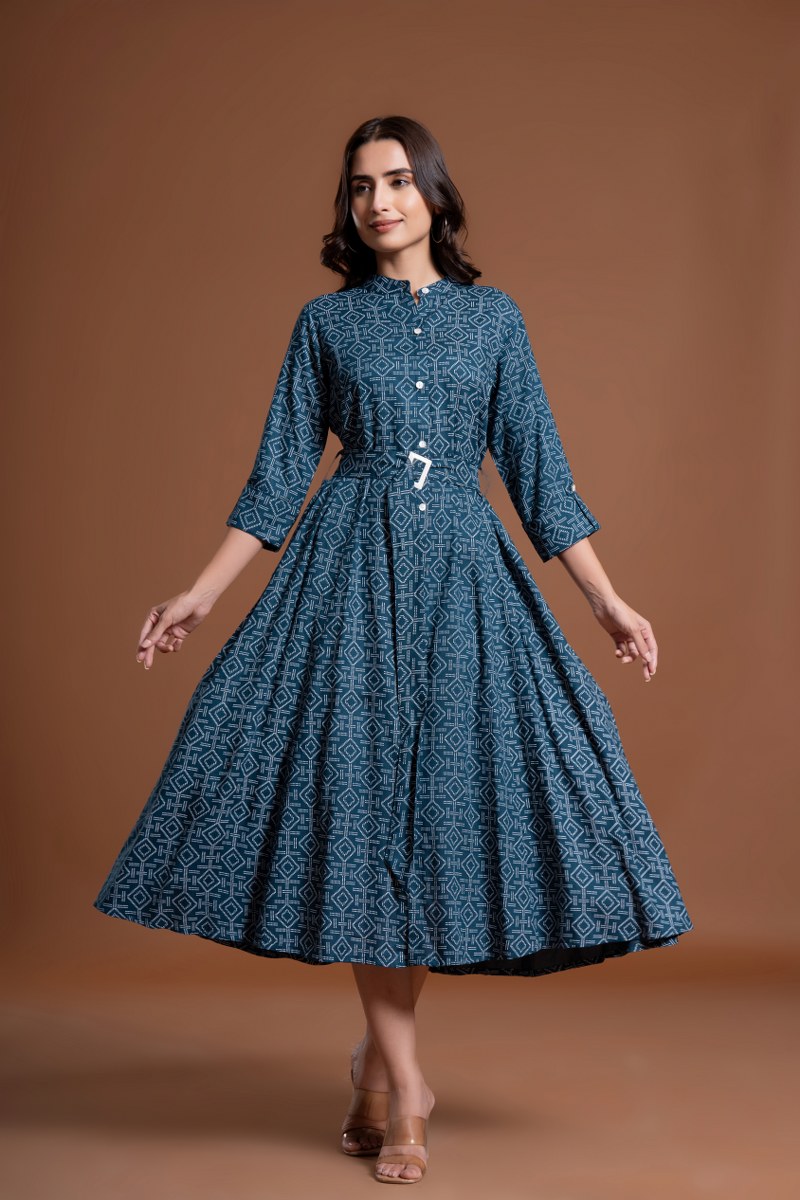 ST-1002 Designer Anarkali Style Long Rayon Women's Wear Kurtis